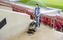 Wynajem szorowarki dyskowej KARCHER BD 38/12 akumulatorowa - 2
