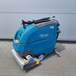 TENNANT T500 ec-H20 szorowarka używana walcowa 700 mm