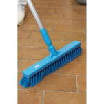 Miotła Vikan 31784 z miękkim włosiem, czerwona, 410 mm - 2
